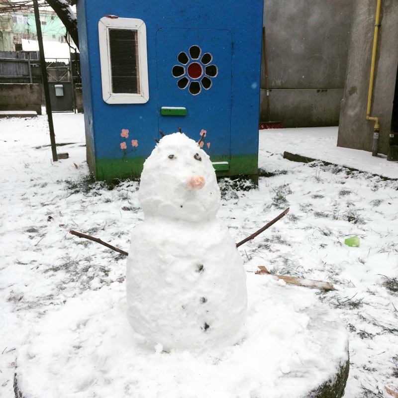 How to build a snowman
